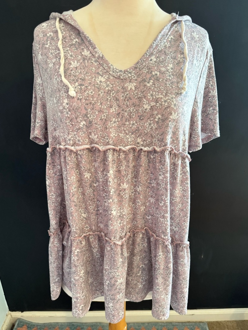 Women's Lavender Floral Tiered Hooded Tunic Hopefly Medium